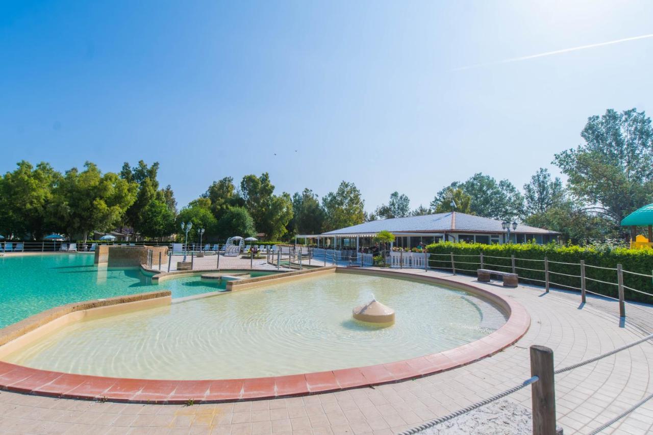 Camping Le Palme Marina Di Bibbona Ngoại thất bức ảnh