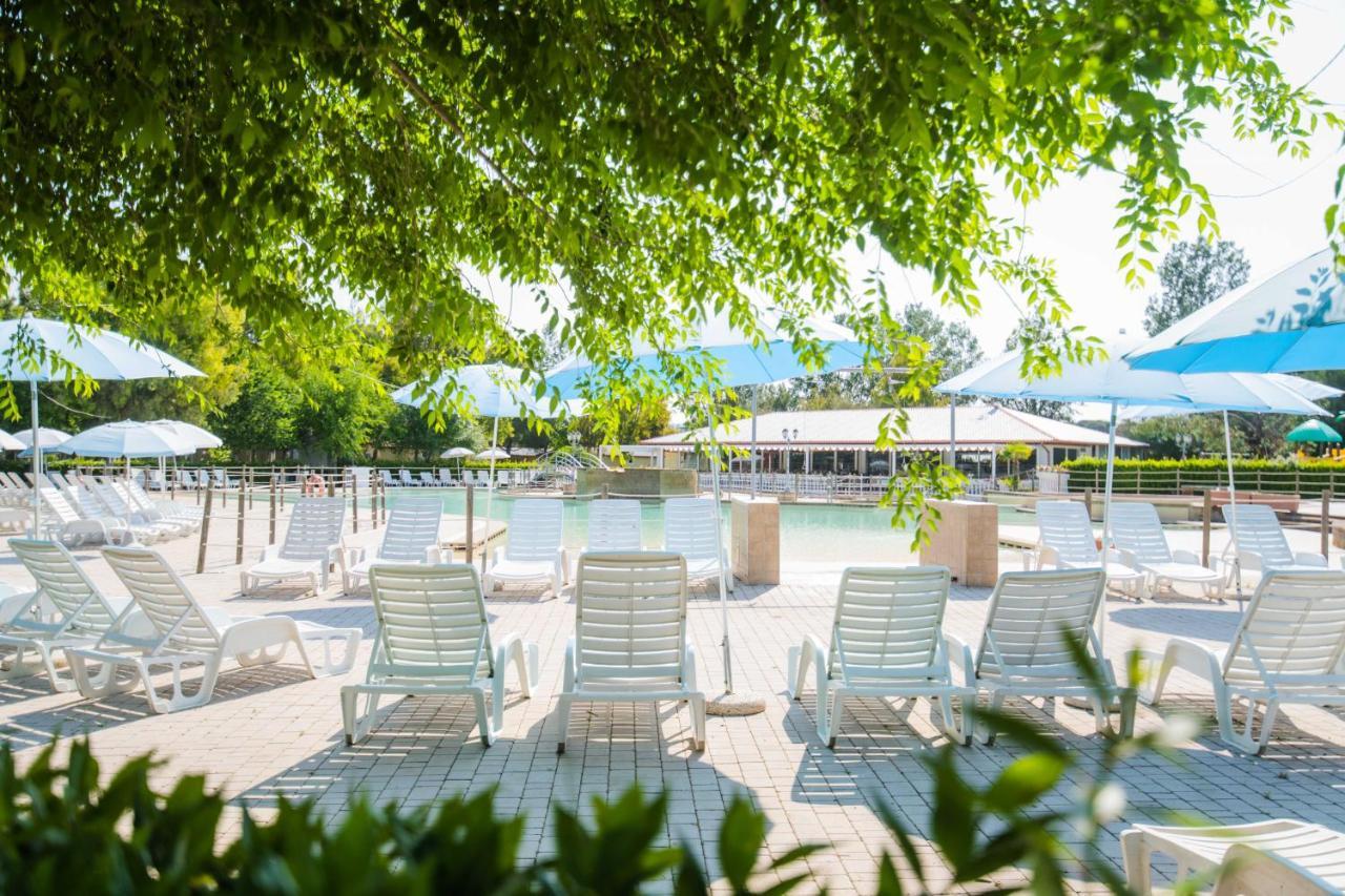 Camping Le Palme Marina Di Bibbona Ngoại thất bức ảnh